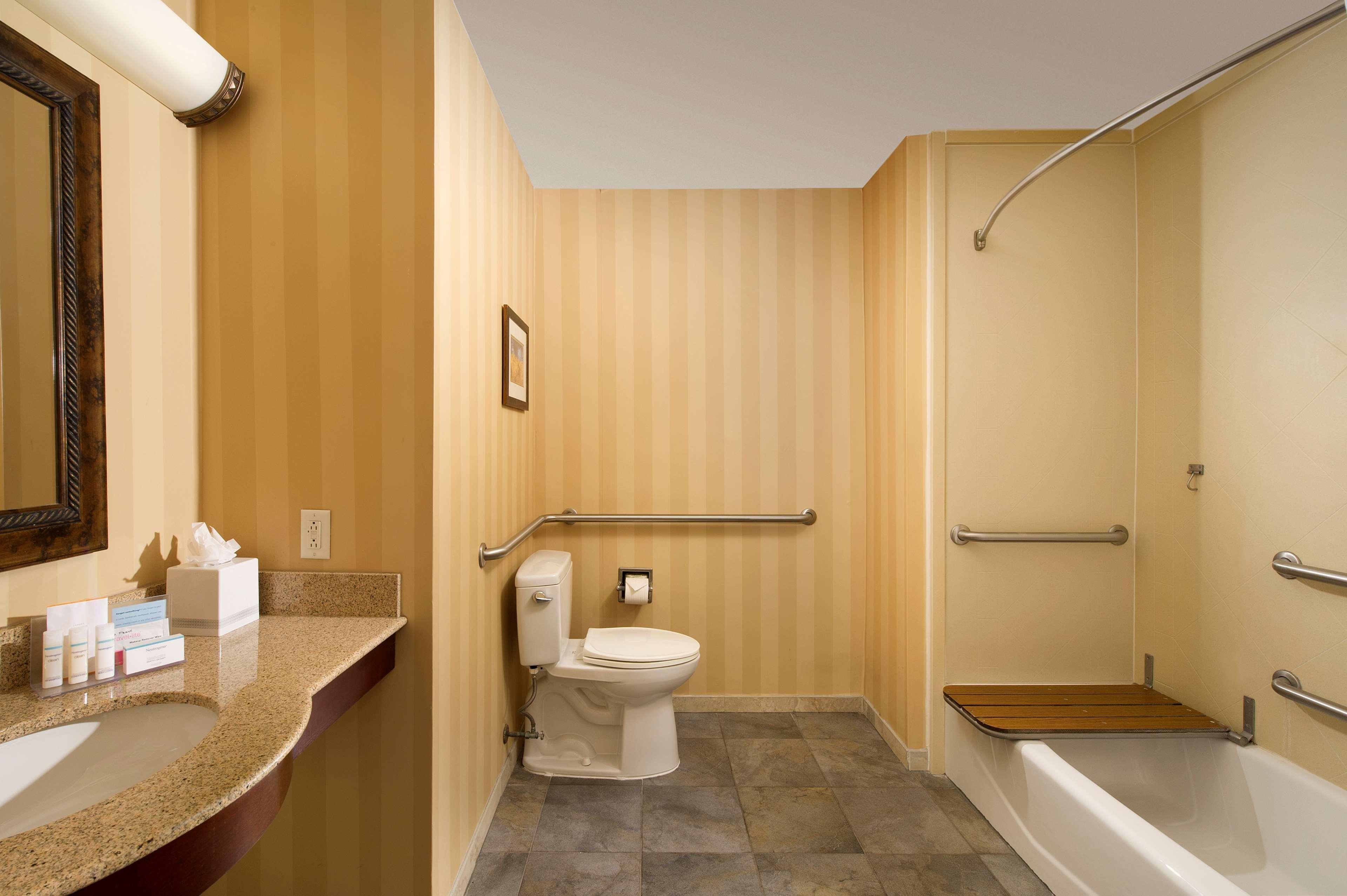 Hampton Inn And Suites San Antonio Airport Exteriér fotografie