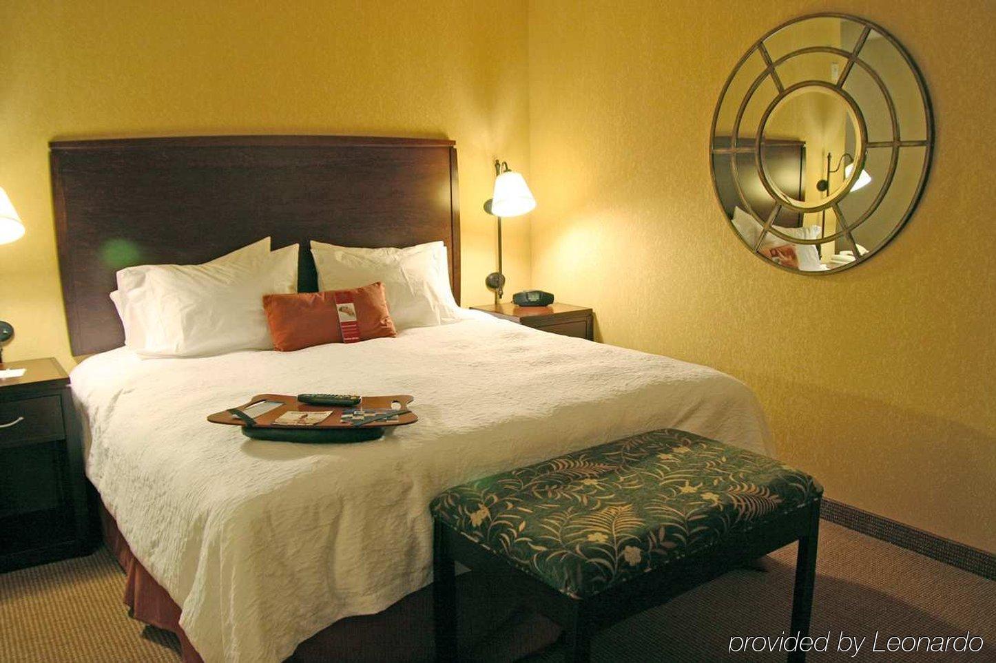 Hampton Inn And Suites San Antonio Airport Pokoj fotografie