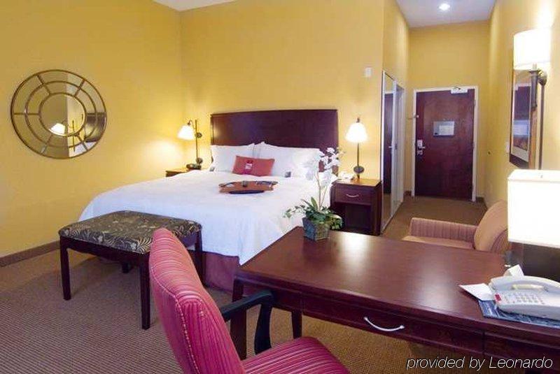 Hampton Inn And Suites San Antonio Airport Pokoj fotografie